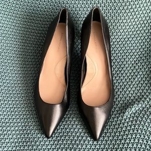 Banana Republic Black Leather Pumps